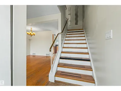 8313 156 AV NW photo 31