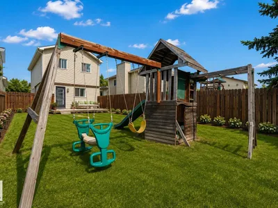 8313 156 AV NW photo 14
