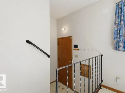 10459 66 AV NW photo 26
