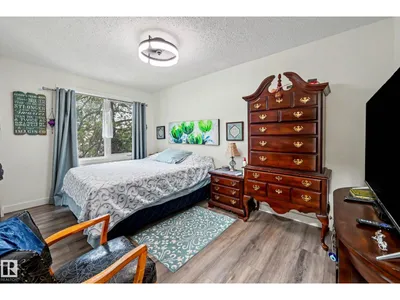 15 AKINSDALE GD photo 18
