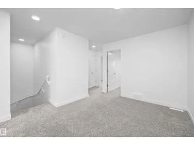 18709 18A AV NW photo 22