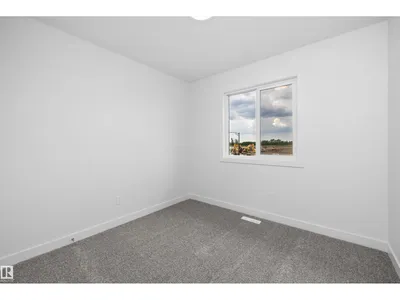 18709 18A AV NW photo 26