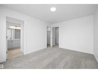 18709 18A AV NW photo 33