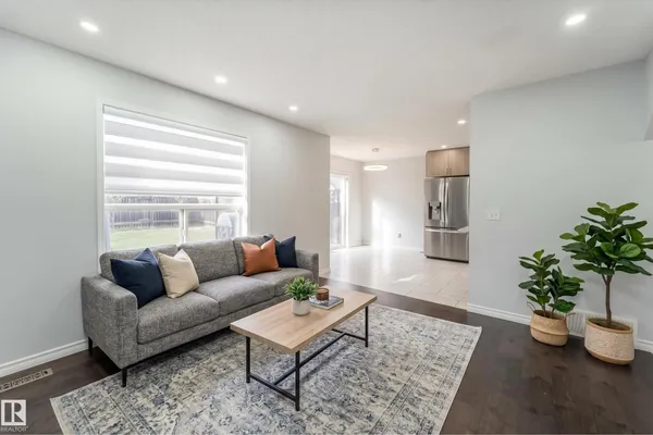 15406 138A ST NW photo 3