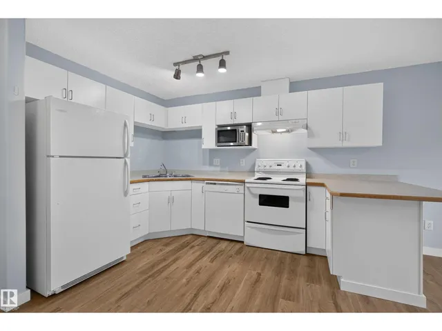 #118 10535 122 ST NW, Edmonton