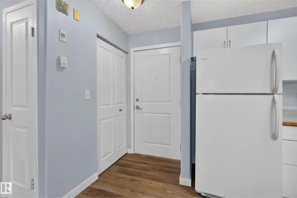 #118 10535 122 ST NW photo 2