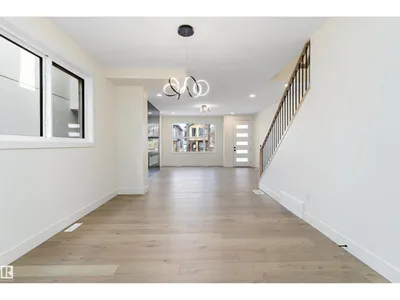 10965 129 ST NW photo 13