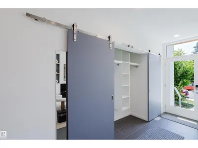 7405 89 ST NW photo 4