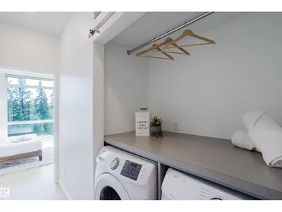 7405 89 ST NW photo 26