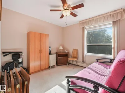 #307 17511 98A AV NW photo 22