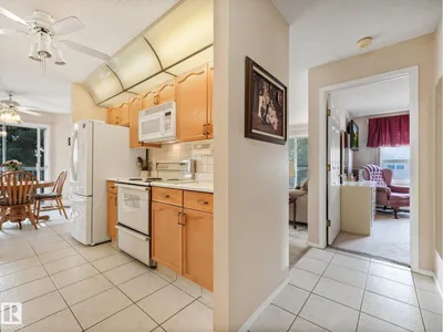 #307 17511 98A AV NW photo 26