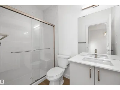 18859 29 AV NW photo 19