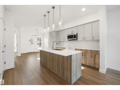 18859 29 AV NW photo 9