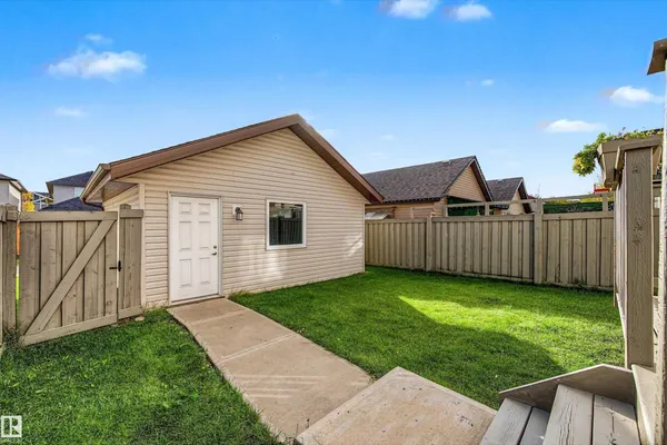 7062 CARDINAL WY SW photo 3