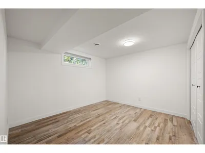 18512 90 AV NW photo 40