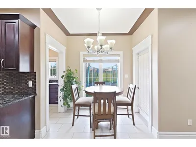 5931 12 AV SW photo 15