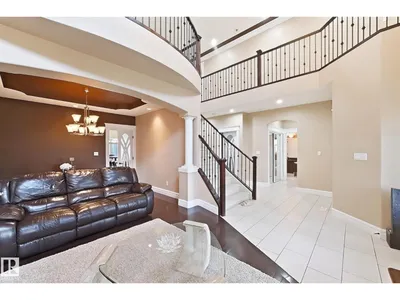 5931 12 AV SW photo 21