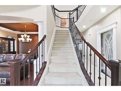 5931 12 AV SW photo 22