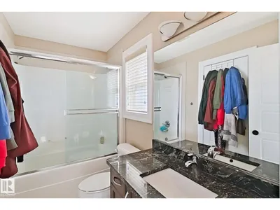 5931 12 AV SW photo 32