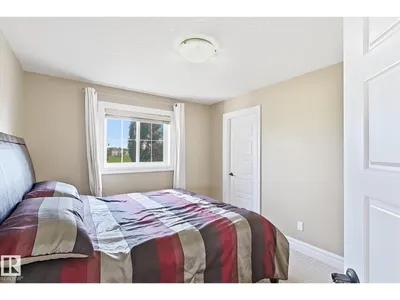 5931 12 AV SW photo 33