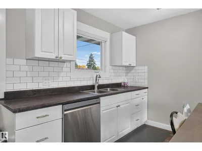 9612 163 ST NW photo 12