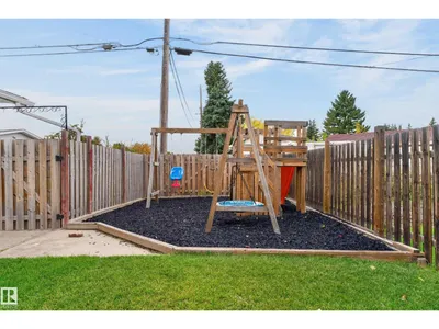 9612 163 ST NW photo 43