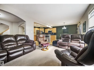 65 SUMMERCOURT TC photo 27
