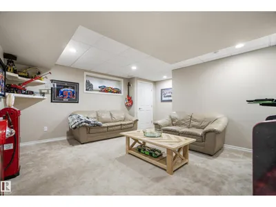 65 SUMMERCOURT TC photo 48