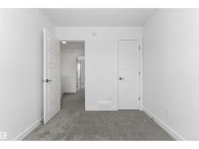 18816 28 AV NW photo 28