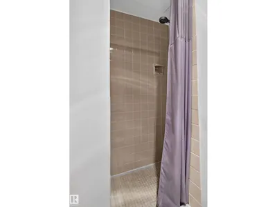 #301 9809 110 ST NW photo 22