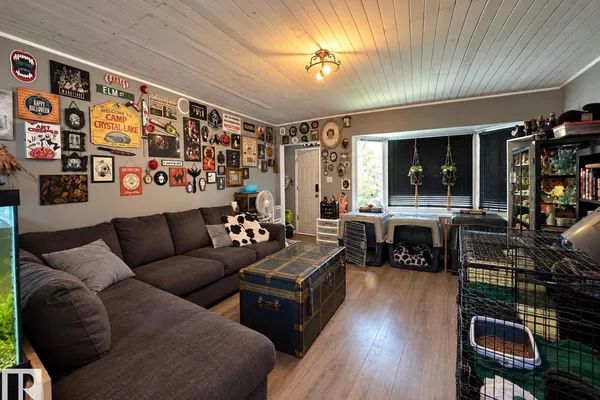 12026 77 ST NW photo 3