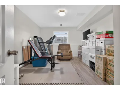 11410 102 AV NW photo 40