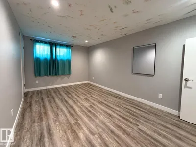 424 42 AV NW photo 20