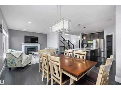 7656 182 AV NW photo 15