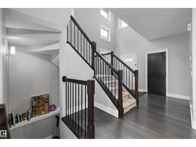 7656 182 AV NW photo 20
