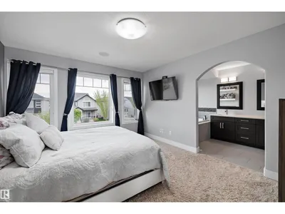 7656 182 AV NW photo 31