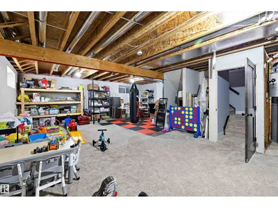 7656 182 AV NW photo 40