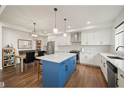 2742 COLLINS CR SW photo 12