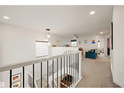 2742 COLLINS CR SW photo 25