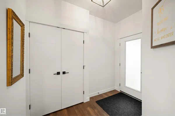 2742 COLLINS CR SW photo 3