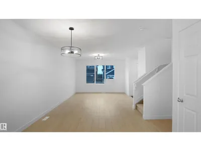 20827 16 AV NW photo 9