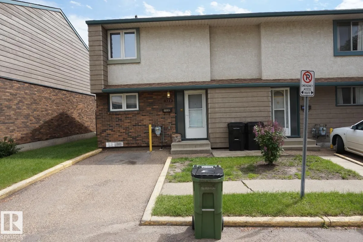 129 ABBOTTSFIELD RD NW exterior