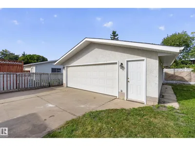 25 MILBURN CR photo 17