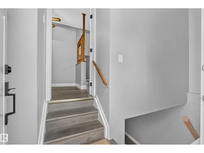 25 MILBURN CR photo 48