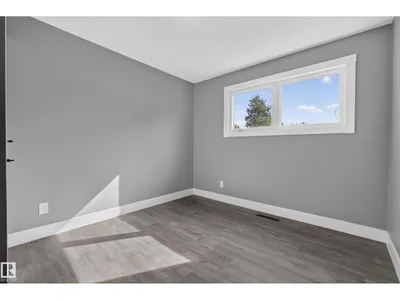 25 MILBURN CR photo 46