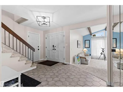 11118 23A AV NW photo 14