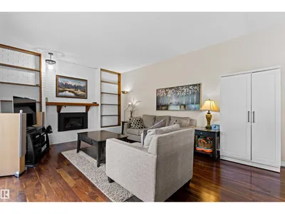 11118 23A AV NW photo 20
