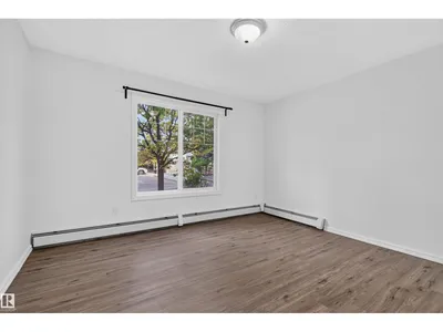 #116 2204 44 AV NW photo 13