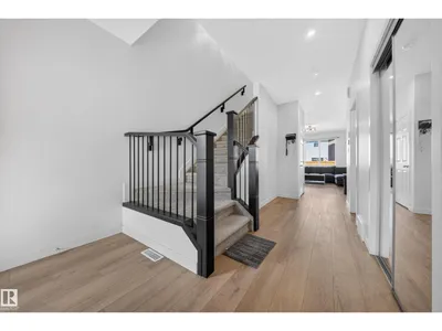1684 12 ST NW photo 7