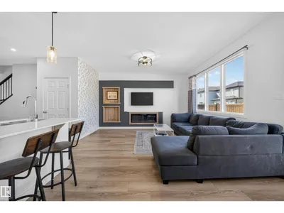 1684 12 ST NW photo 16